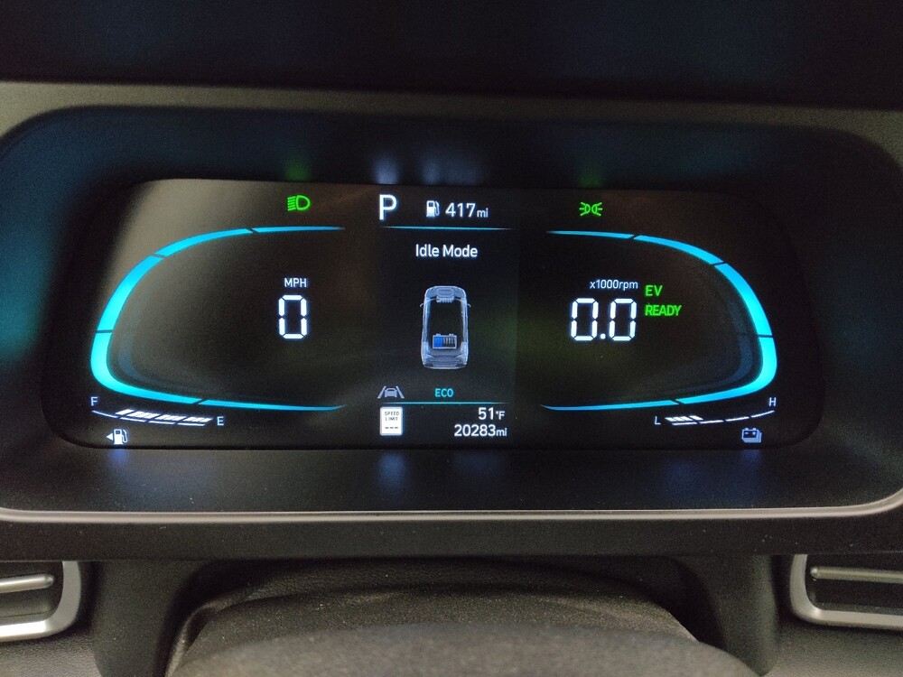 2025 Hyundai Elantra in Lakewood, CO 80215 - 18141090 23