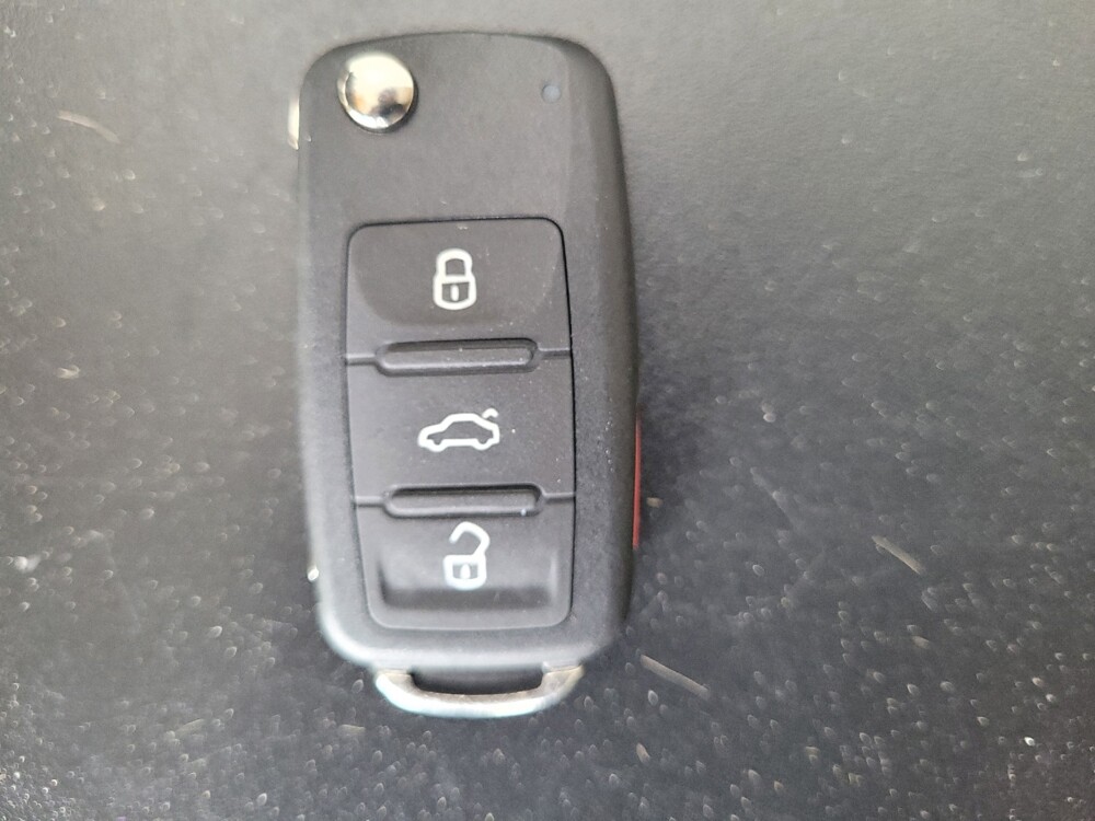 2016 Volkswagen Tiguan in Memphis, TN 38128 - 18141096 32