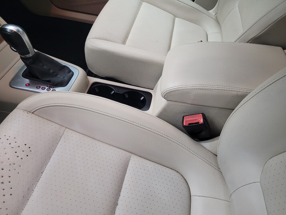 2016 Volkswagen Tiguan in Memphis, TN 38128 - 18141096 26
