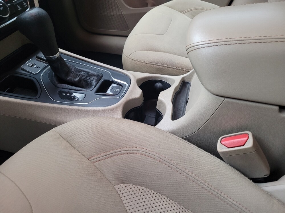 2021 Jeep Cherokee in Memphis, TN 38115 - 18141100 26