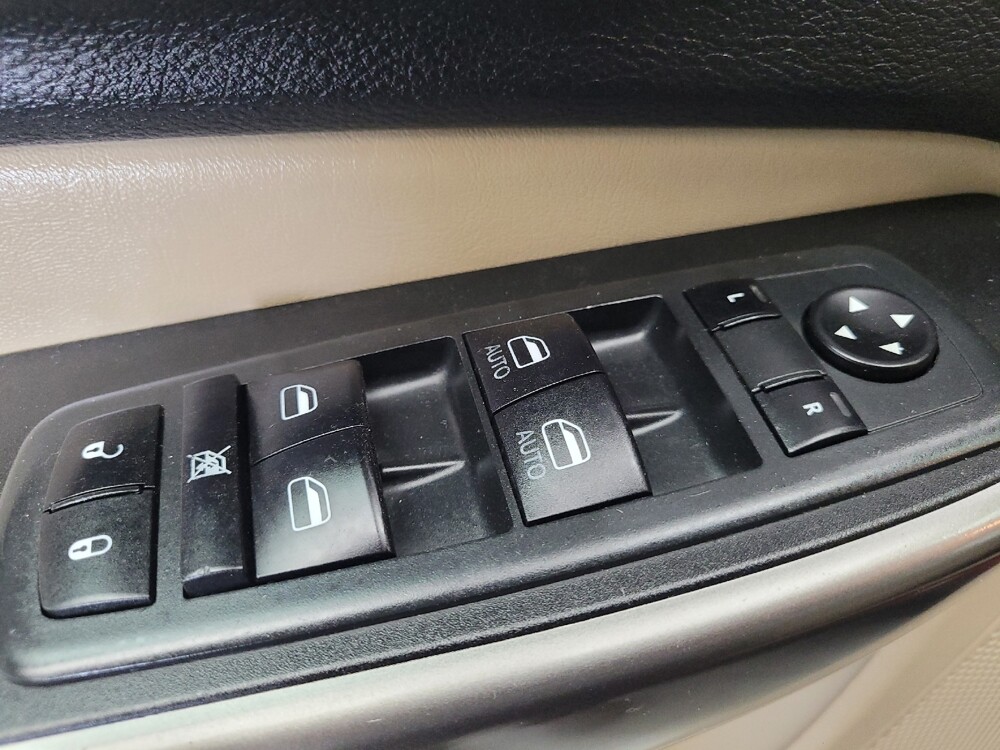 2021 Jeep Cherokee in Memphis, TN 38115 - 18141100 27