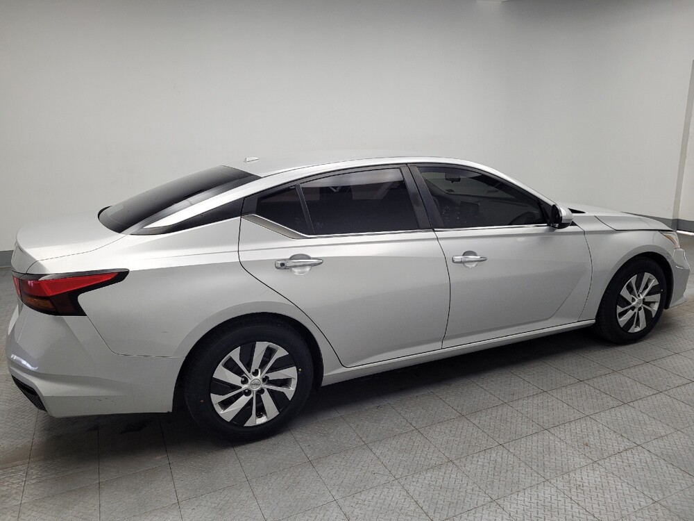 2020 Nissan Altima in Memphis, TN 38115 - 18141102 10