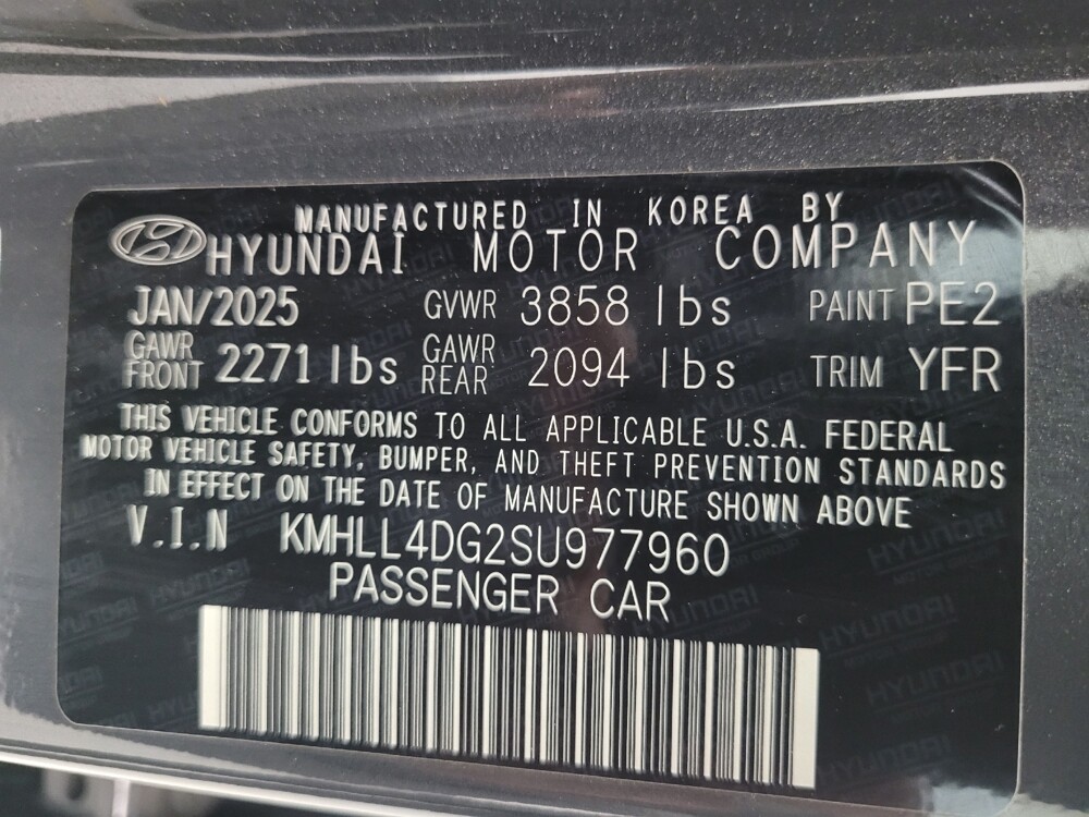 2025 Hyundai Elantra in Memphis, TN 38128 - 18141103 33