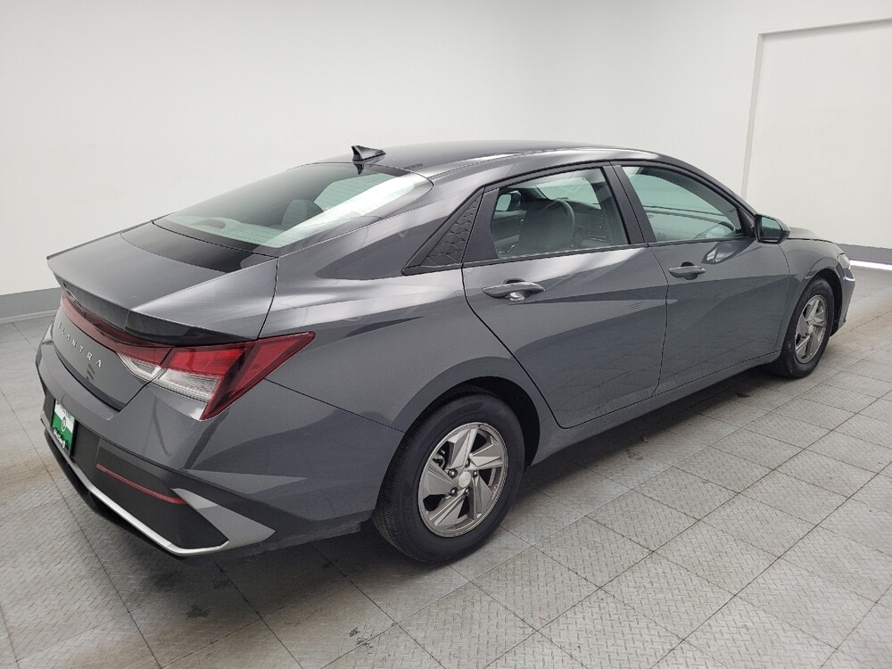 2025 Hyundai Elantra in Memphis, TN 38128 - 18141103 9