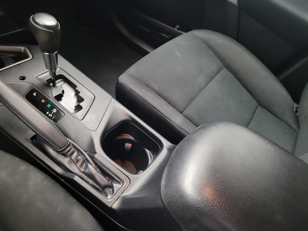 2018 Toyota RAV4 in Memphis, TN 38115 - 18141105 26