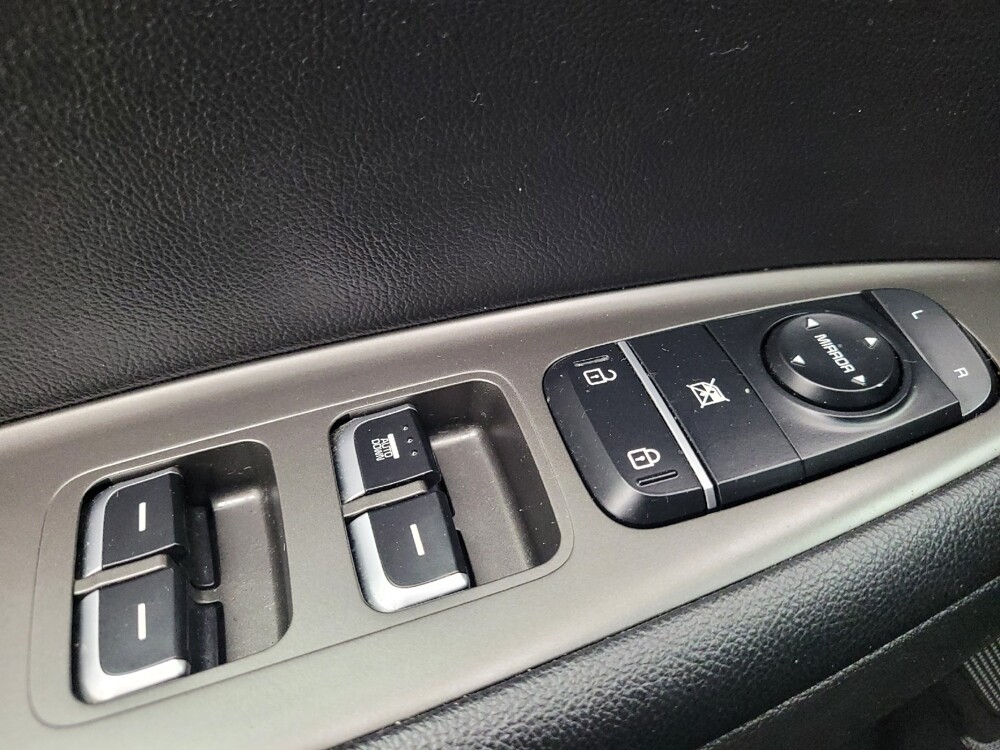 2020 Kia Optima in Memphis, TN 38128 - 18141107 27