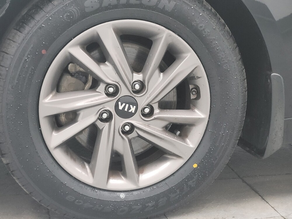 2020 Kia Optima in Memphis, TN 38128 - 18141107 31