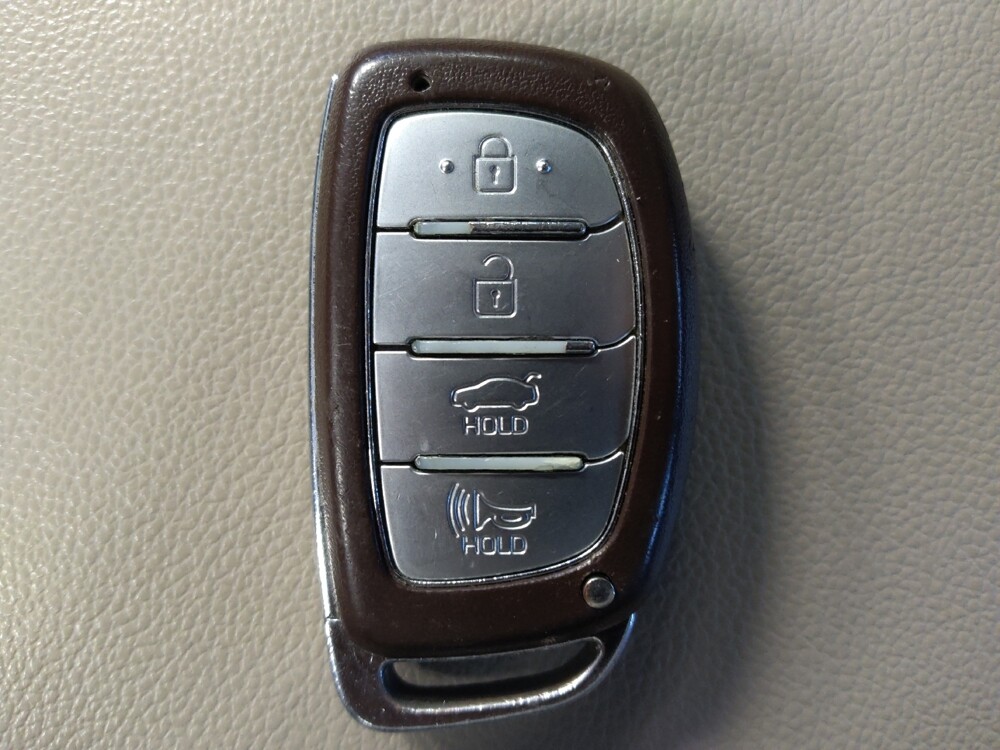 2020 Hyundai Elantra in Live Oak, TX 78233 - 18141120 32