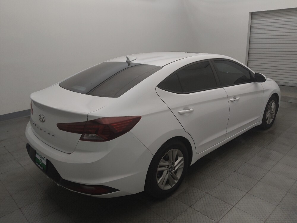 2020 Hyundai Elantra in Live Oak, TX 78233 - 18141120 9