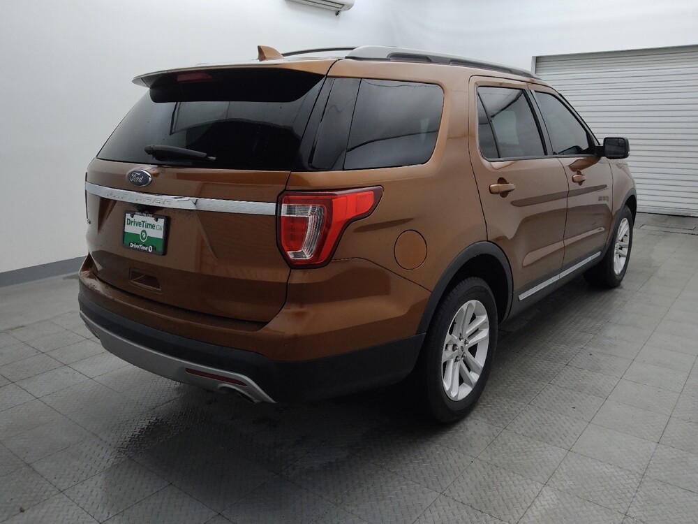 2017 Ford Explorer in Live Oak, TX 78233 - 18141122 9
