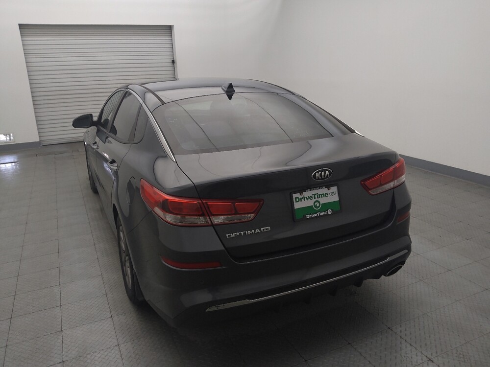 2020 Kia Optima in Live Oak, TX 78233 - 18141123 6