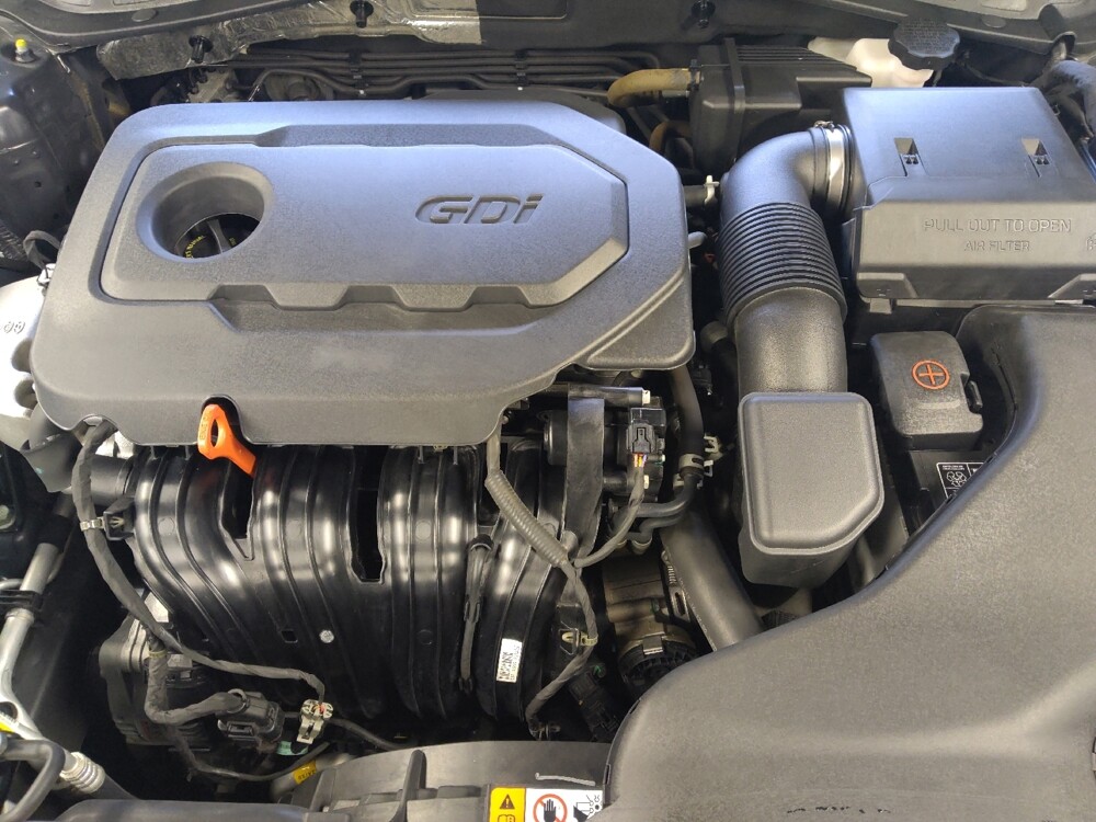 2020 Kia Optima in Live Oak, TX 78233 - 18141123 30