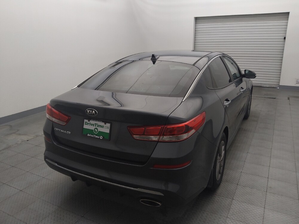 2020 Kia Optima in Live Oak, TX 78233 - 18141123 7