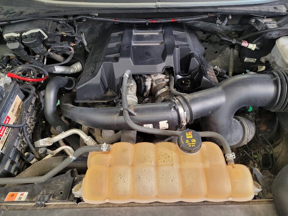 2016 Ford F150 in Cincinnati, OH 45255 - 18141130 30