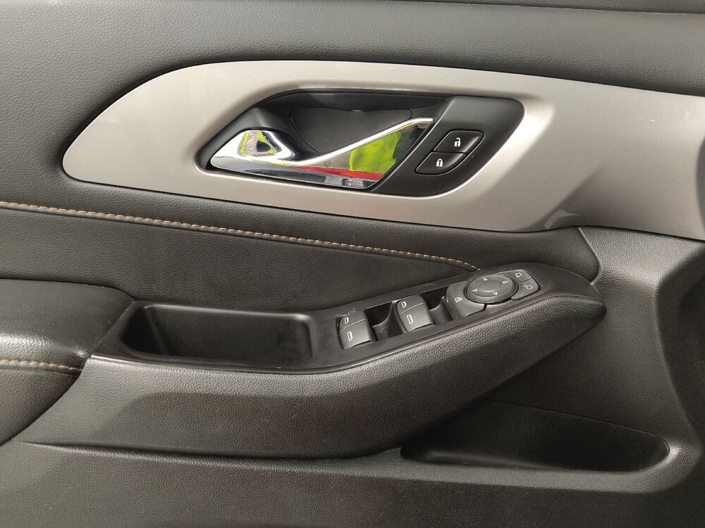 2019 Chevrolet Traverse in St. Louis, MO 63136 - 18141132 27