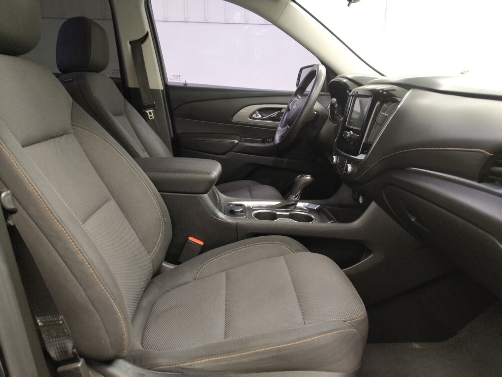 2019 Chevrolet Traverse in St. Louis, MO 63136 - 18141132 21