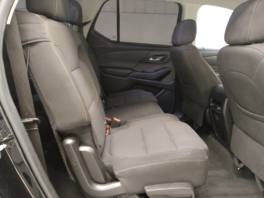 2019 Chevrolet Traverse in St. Louis, MO 63136 - 18141132 19