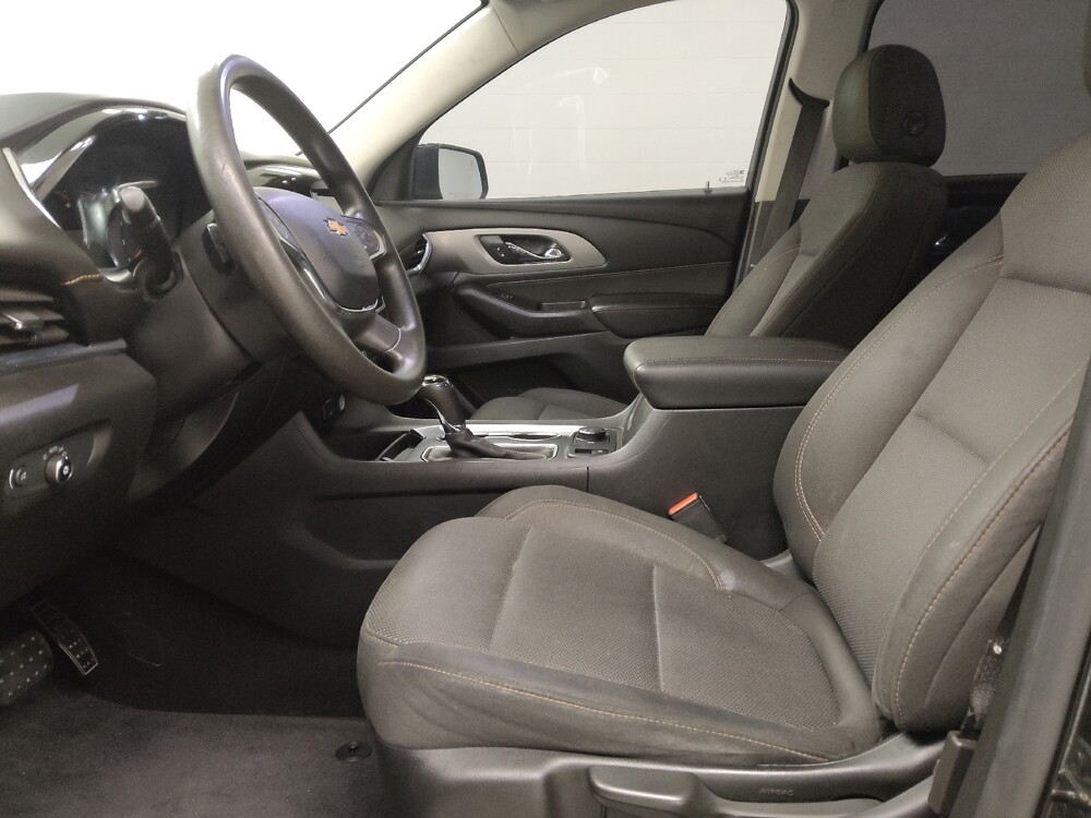 2019 Chevrolet Traverse in St. Louis, MO 63136 - 18141132 17