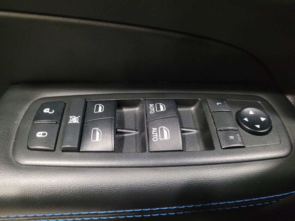 2019 Jeep Grand Cherokee in Woodbridge, VA 22191 - 18141143 27