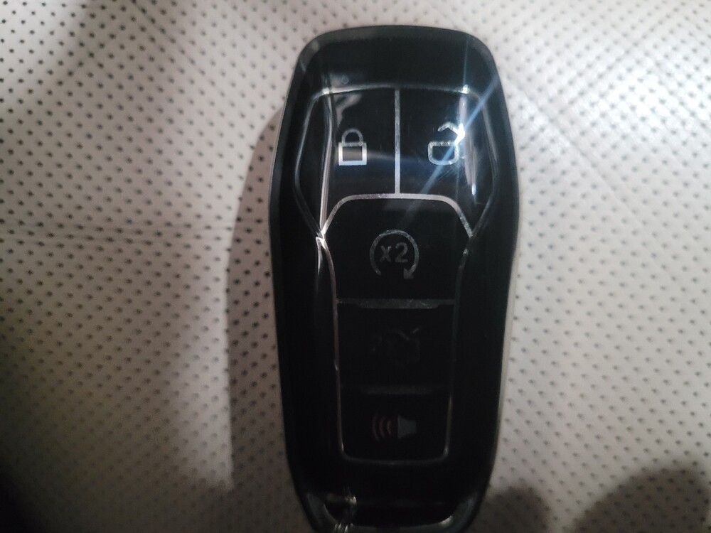 2017 Lincoln MKX in Henrico, VA 23223 - 18141145 32
