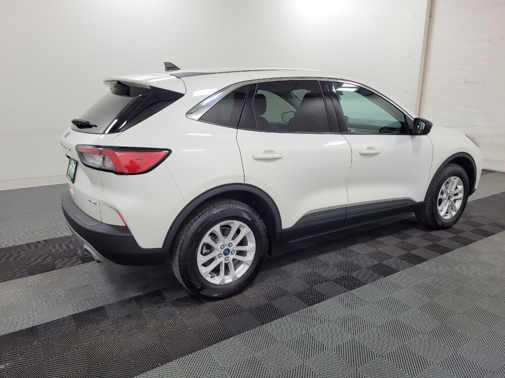 2022 Ford Escape in Langhorne, PA 19047 - 18141147 10