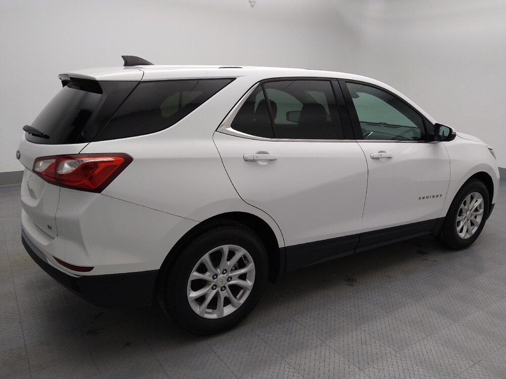 2018 Chevrolet Equinox in St. Louis, MO 63136 - 18141151 10