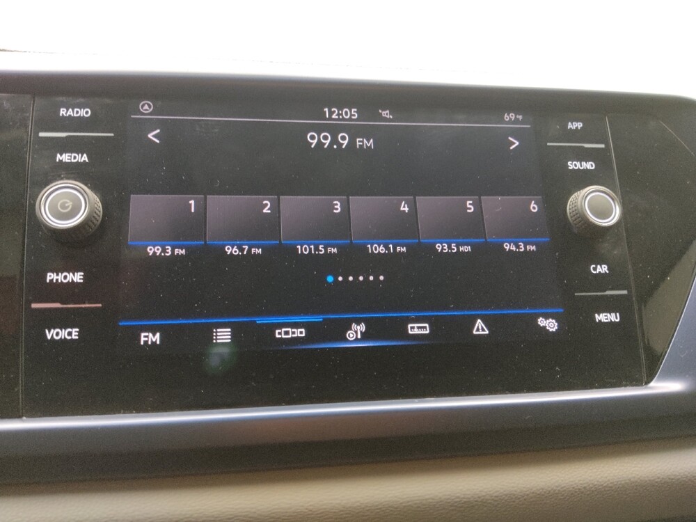 2023 Volkswagen Taos in Gladstone, MO 64118 - 18141152 25
