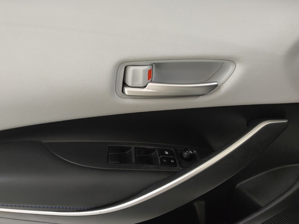 2021 Toyota Corolla in St. Louis, MO 63125 - 18141155 27