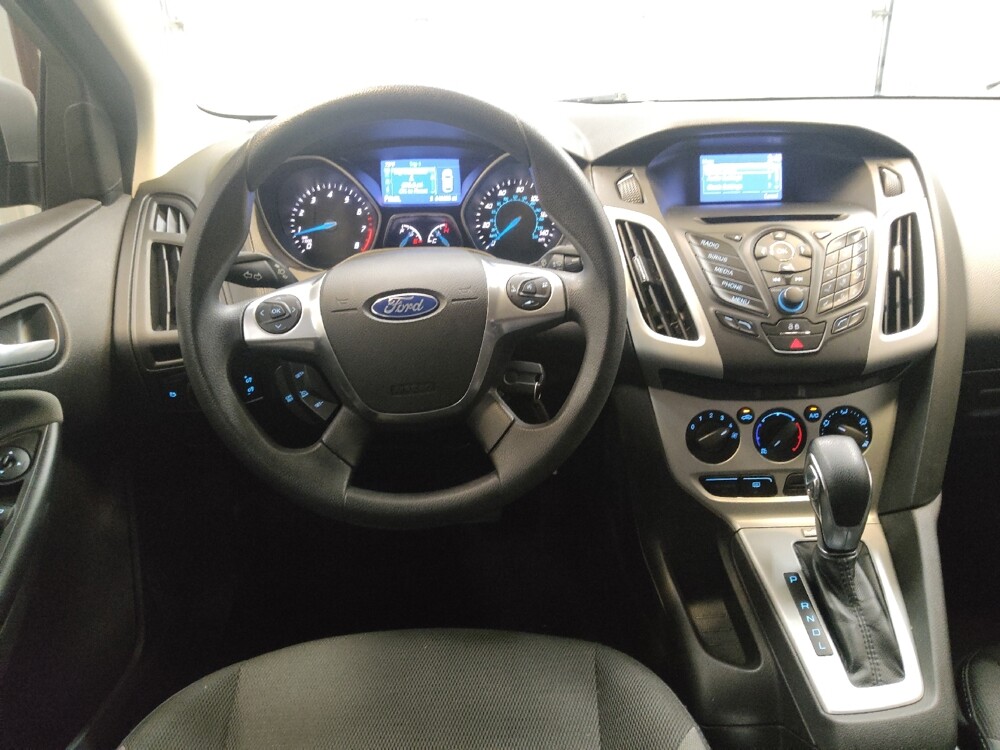 2014 Ford Focus in Cincinnati, OH 45255 - 18141160 22