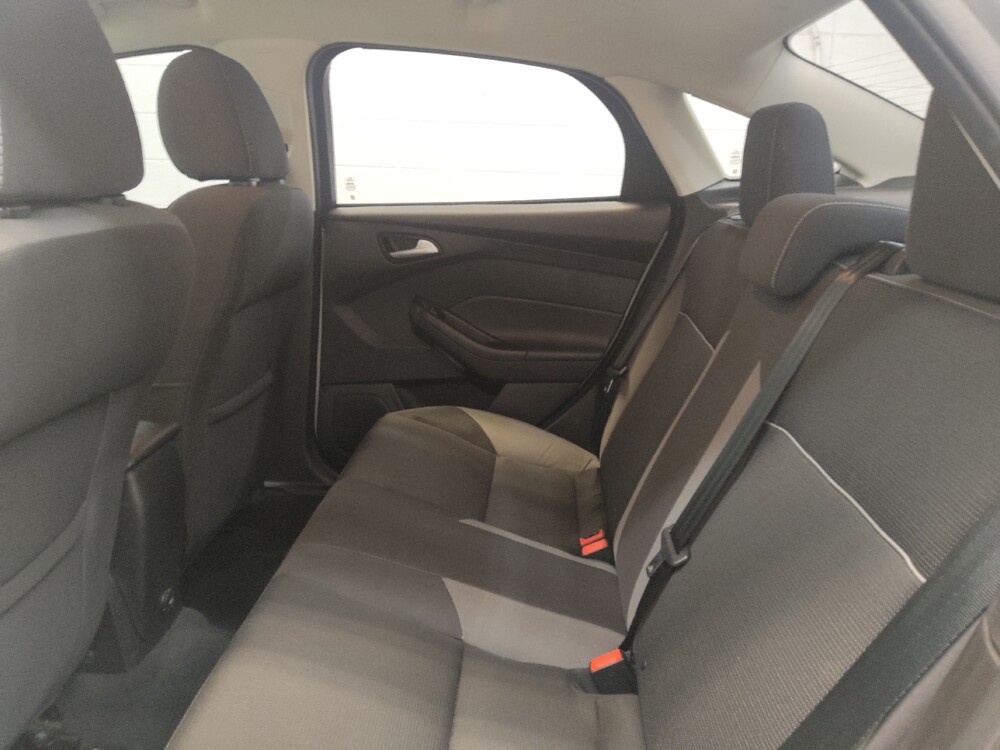 2014 Ford Focus in Cincinnati, OH 45255 - 18141160 18