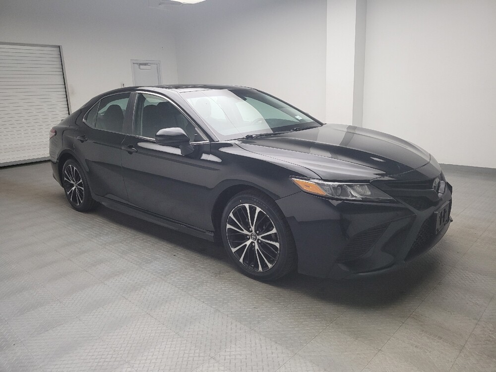 2018 Toyota Camry in Eastpointe, MI 48021 - 18141162 11