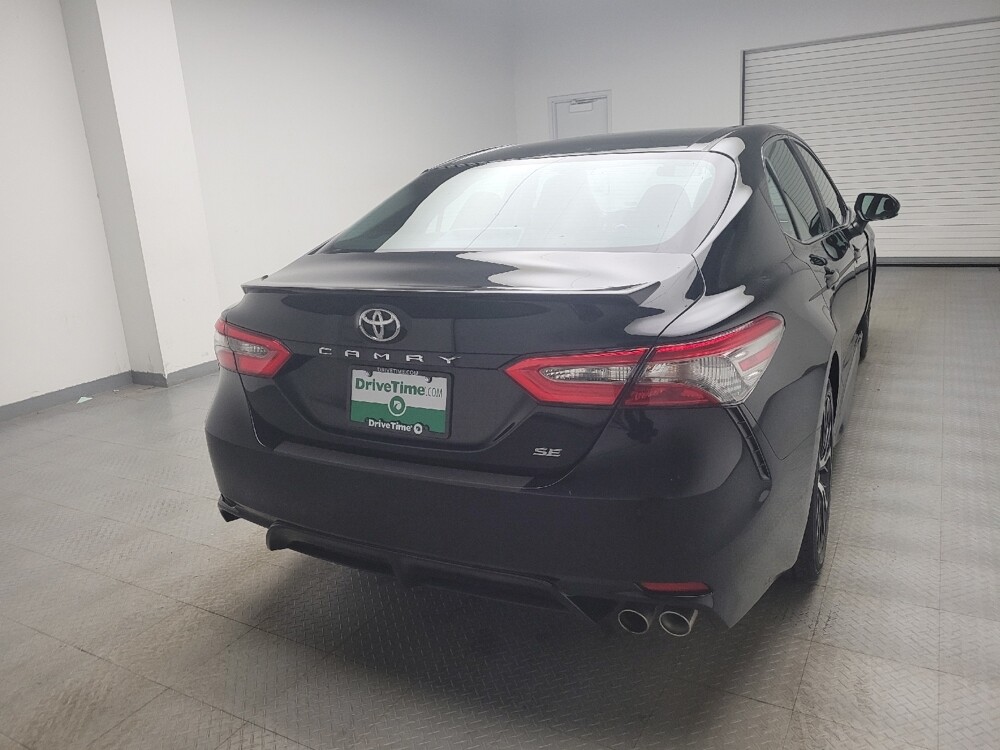 2018 Toyota Camry in Eastpointe, MI 48021 - 18141162 7