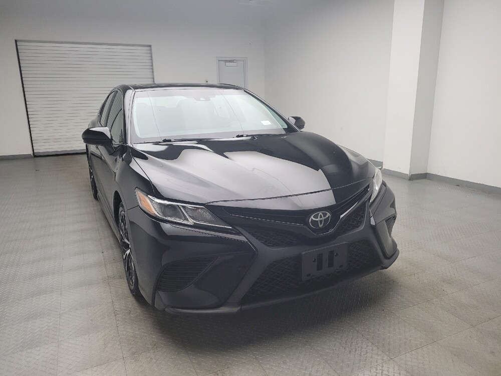 2018 Toyota Camry in Eastpointe, MI 48021 - 18141162 14