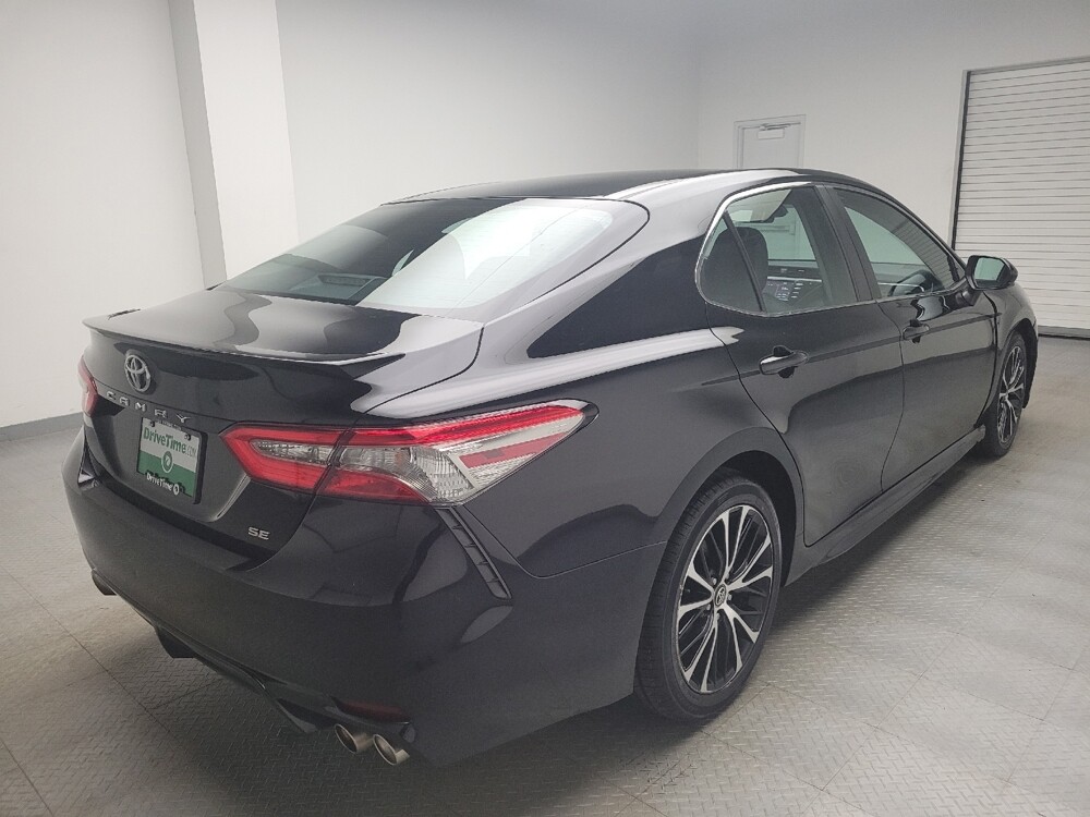 2018 Toyota Camry in Eastpointe, MI 48021 - 18141162 9