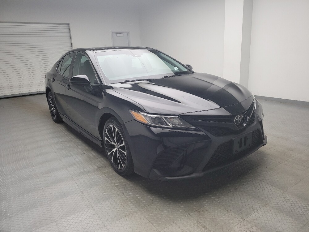 2018 Toyota Camry in Eastpointe, MI 48021 - 18141162 13