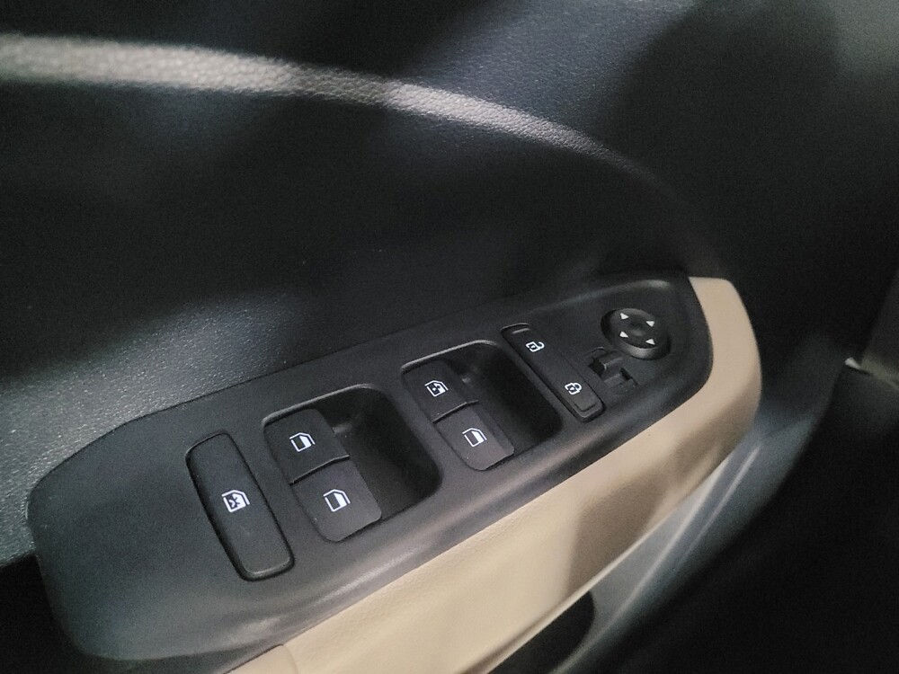 2021 Hyundai Venue in Athens, GA 30606 - 18141166 27