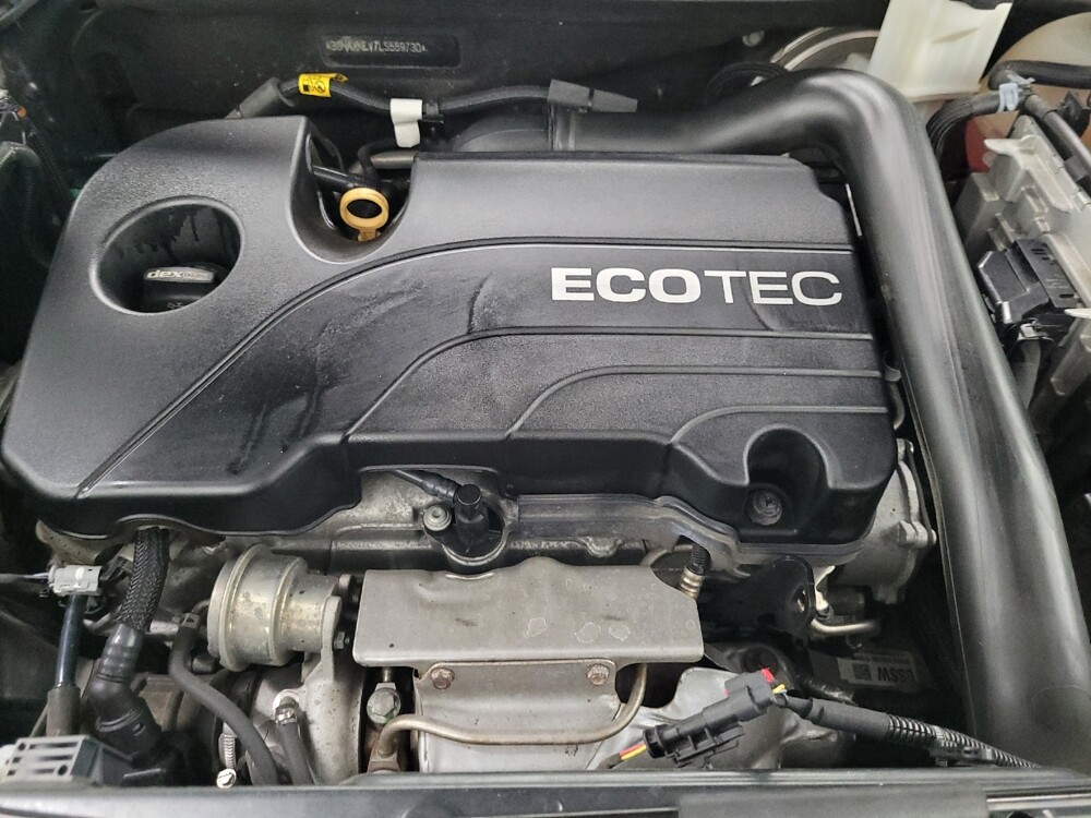 2020 Chevrolet Equinox in Las Vegas, NV 89102 - 18141167 30