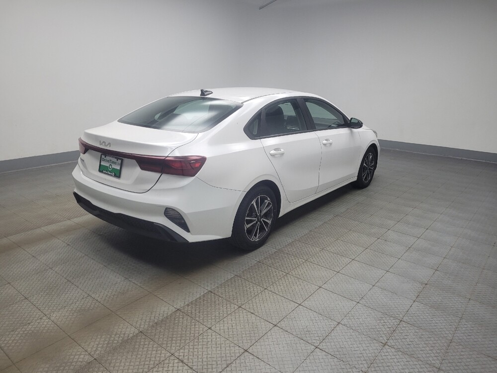 2024 Kia Forte in Ft Wayne, IN 46805 - 18141168 10