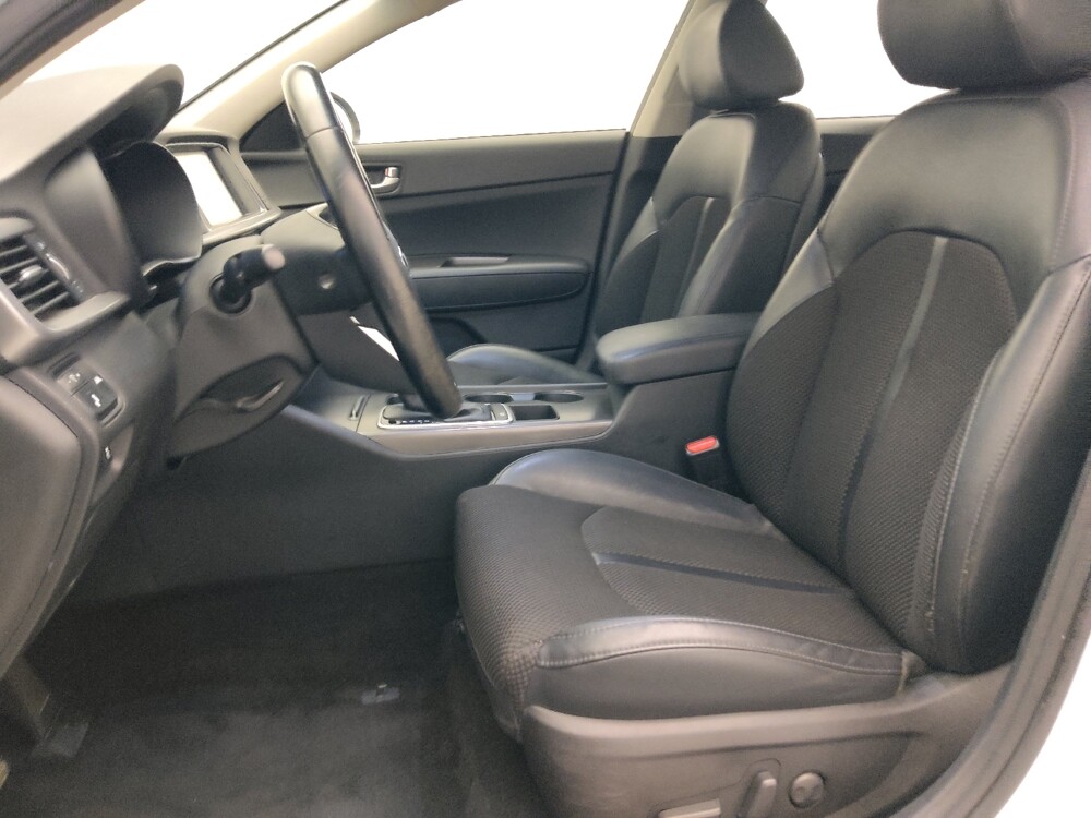 2019 Kia Optima in Orlando, FL 32808 - 18141170 17