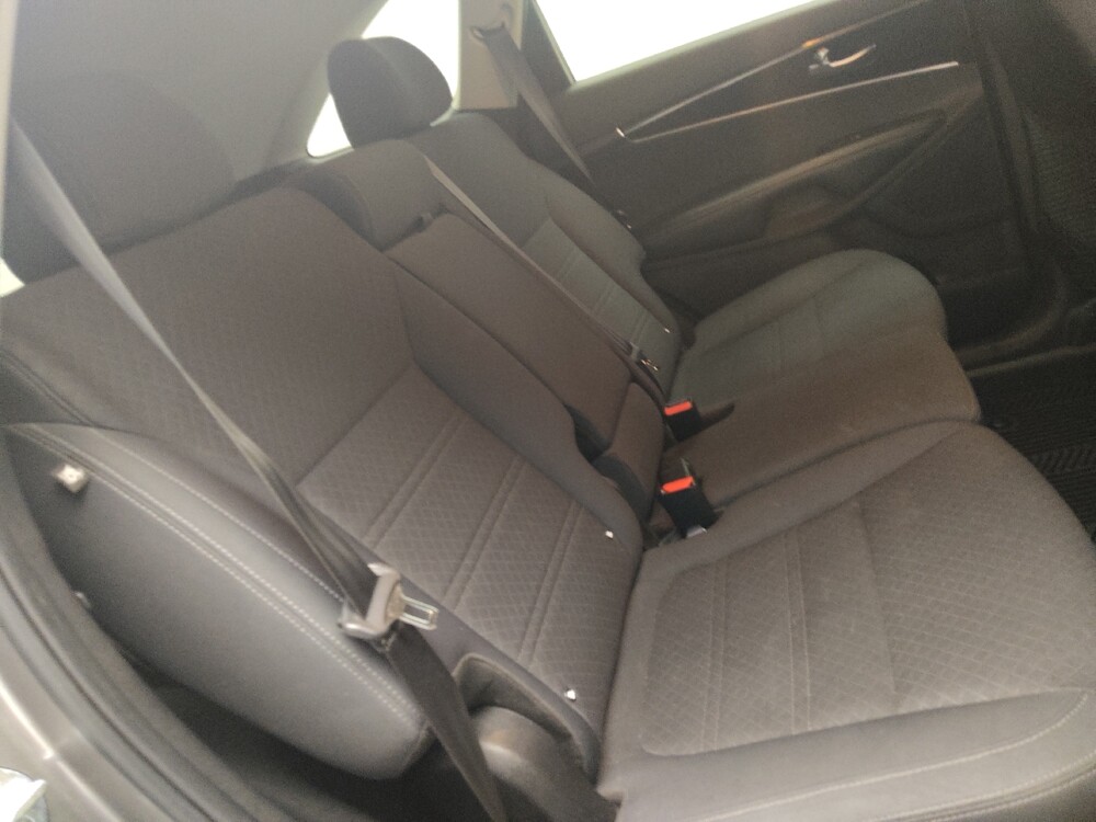 2018 Kia Sorento in Conyers, GA 30094 - 18141172 19