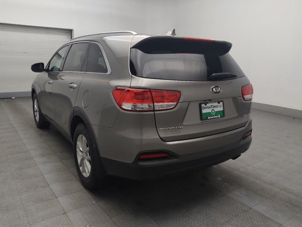 2018 Kia Sorento in Conyers, GA 30094 - 18141172 5