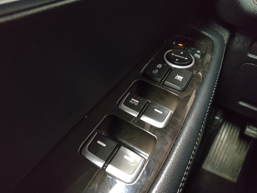 2018 Kia Sorento in Conyers, GA 30094 - 18141172 27