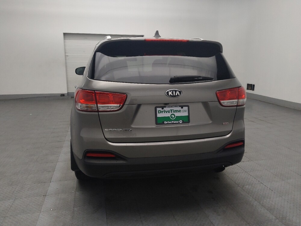 2018 Kia Sorento in Conyers, GA 30094 - 18141172 6