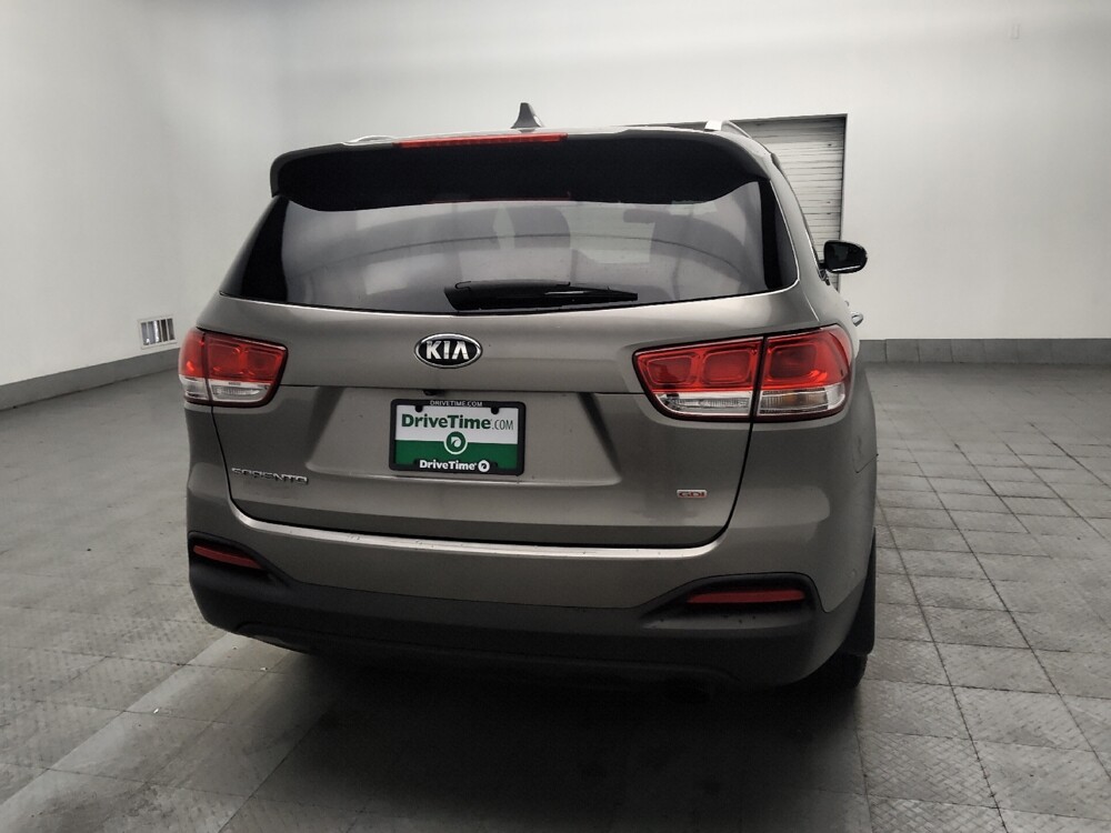2018 Kia Sorento in Conyers, GA 30094 - 18141172 7