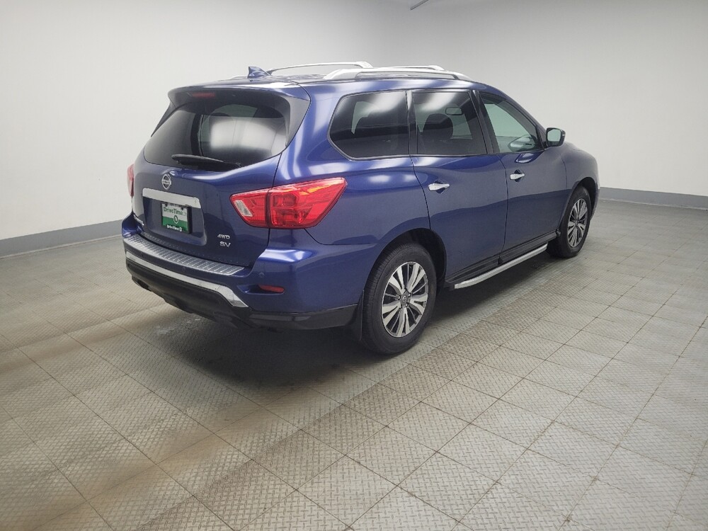 2019 Nissan Pathfinder in Indianapolis, IN 46222 - 18141173 10