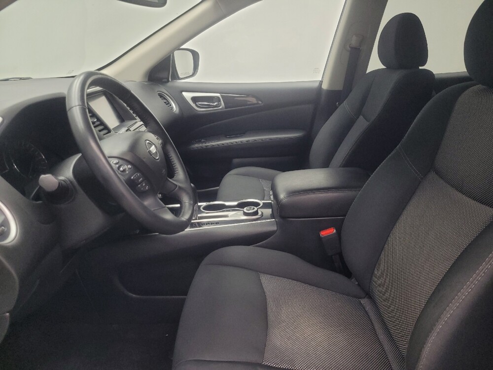 2019 Nissan Pathfinder in Indianapolis, IN 46222 - 18141173 17