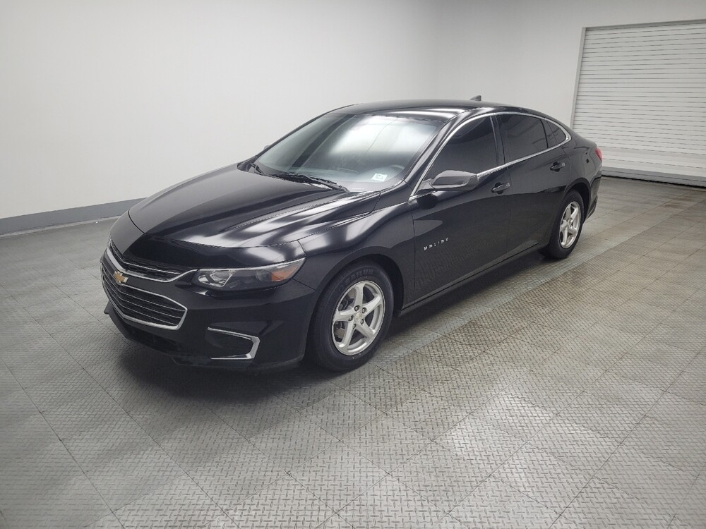 2016 Chevrolet Malibu in Mishawaka, IN 46545 - 18141196 2