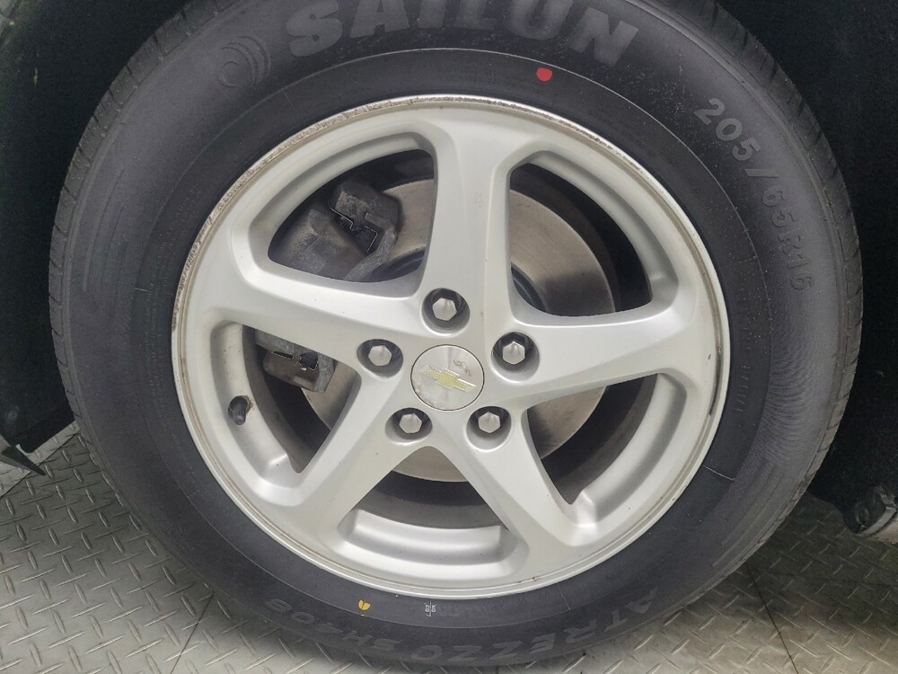 2016 Chevrolet Malibu in Mishawaka, IN 46545 - 18141196 31