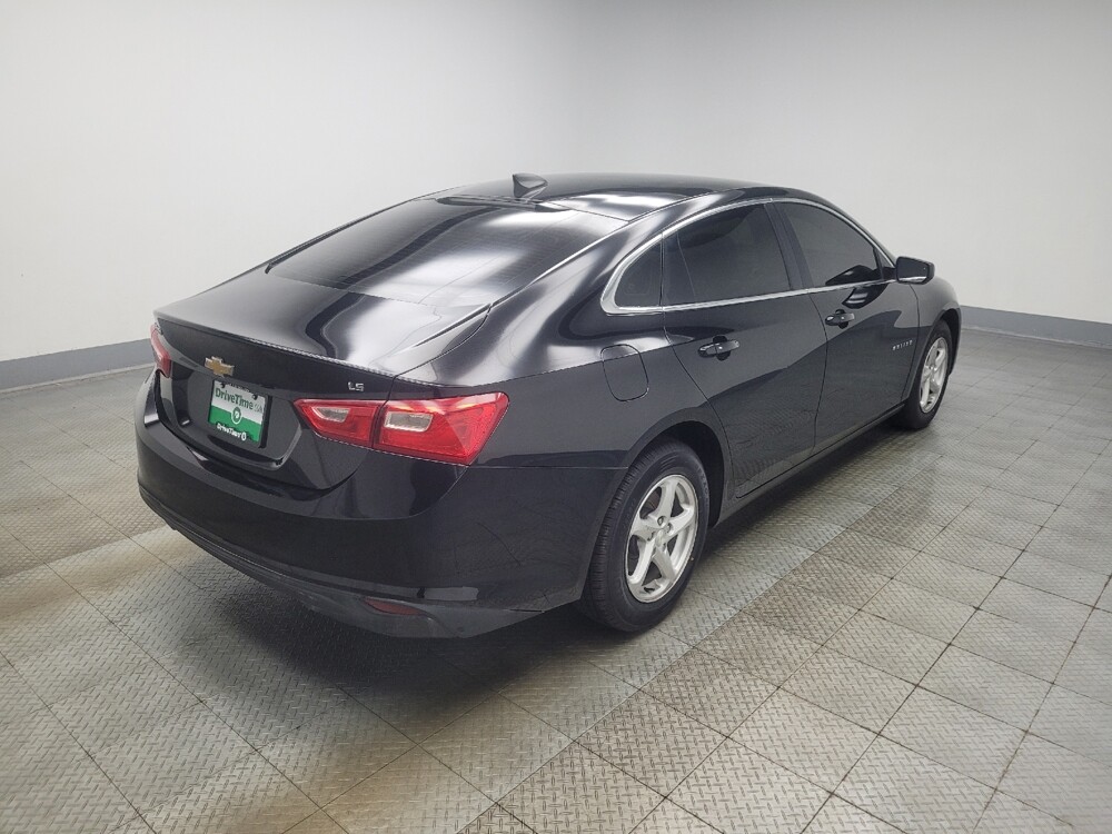 2016 Chevrolet Malibu in Mishawaka, IN 46545 - 18141196 9