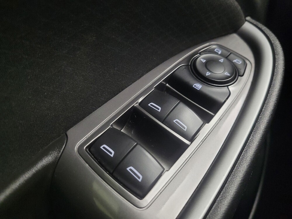 2016 Chevrolet Malibu in Mishawaka, IN 46545 - 18141196 27